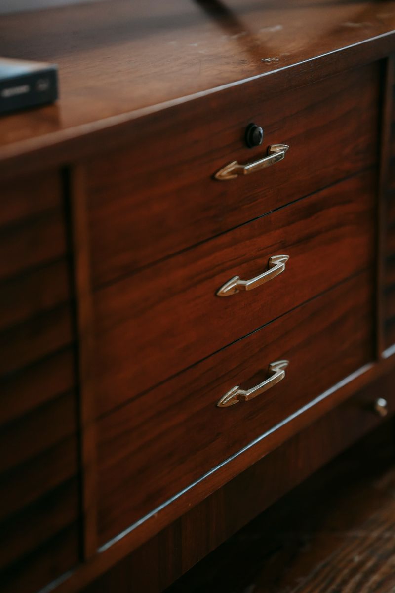 Dresser