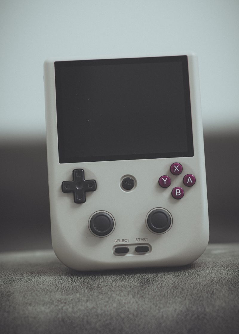Retro Game Console