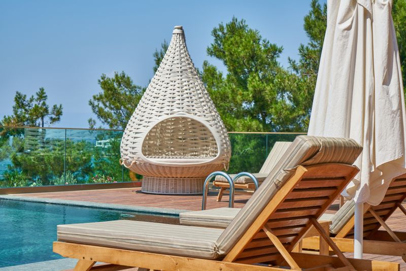 Outdoor Lounge Chair