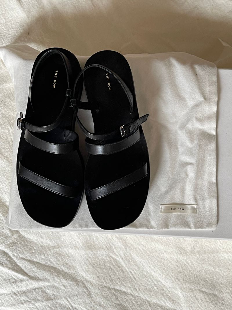 Sandals with Strap