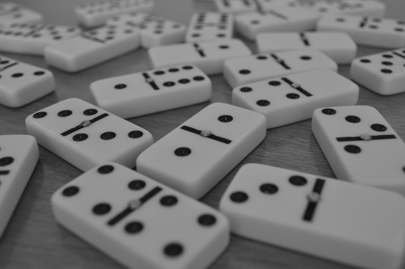 Dominoes