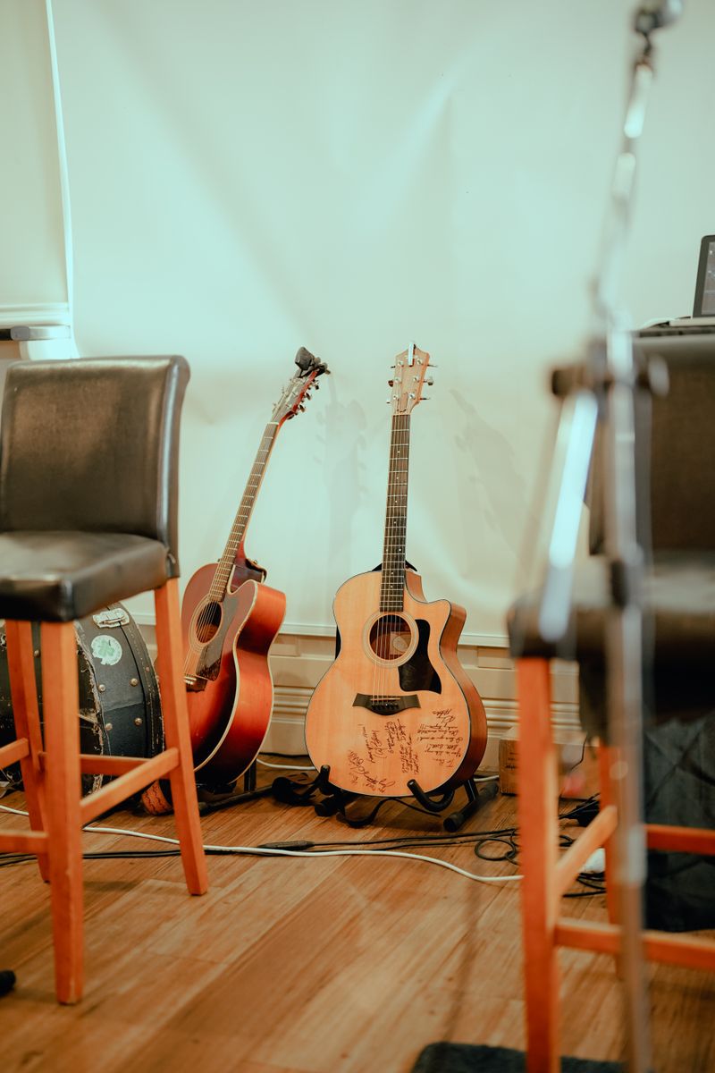 Acoustic Guitar